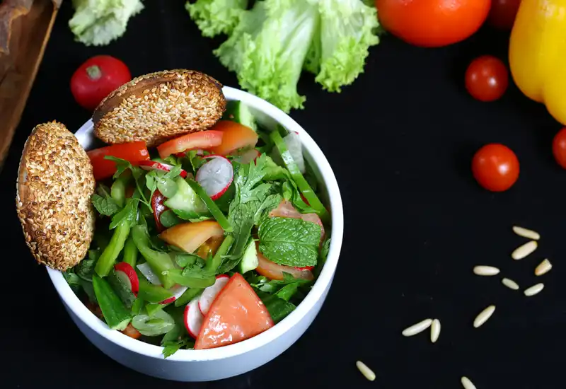 Co jeść, gdy brakuje czasu? Szybkie i zdrowe posiłki do 10 minut